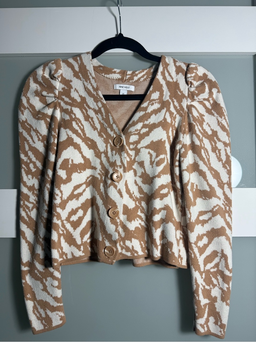 Nine West Cream & Tan Animal-Print Puff Sleeve Cardigan